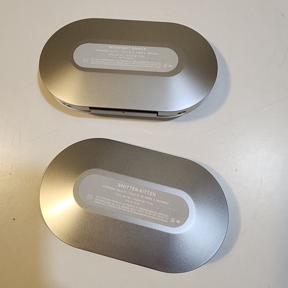 r.e.m Beauty Smitten Kitten Eyeshadow Palette Set Of 2 - Picture 6 of 10